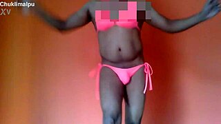 Shake Kar Aan Dance In Pink Bikini