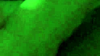 My girlfriend was barefoot and gave me an amazing footjob, ending with a big cumshot all over her toes