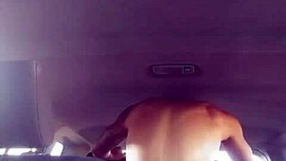 Толстую жопу жестко ебут