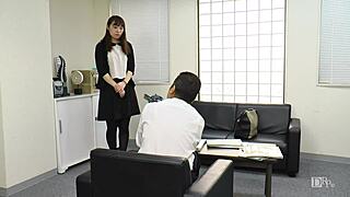 Japanese Amateur Shocked at AV Interview: Undress Now?