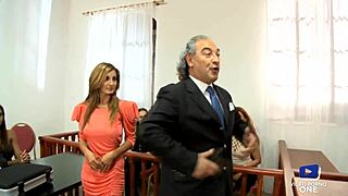 ces belles salopes se font baiser devant le juge au tribunal