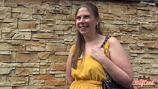 i watch alice milf tryin sm for the first time, she's so pulpeuse