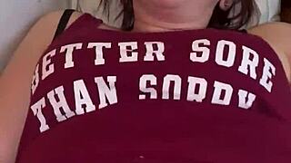 Leroy ne more upreti igranju v tej tesni pički. Čista blaženost!