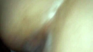 metiendole la verga a la puta de mi esposa