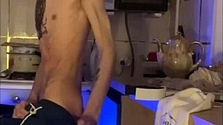 romantic twinks are masturbating together 😍