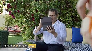 dee williams guides scarlit scandal and kyle mason to bedroom for wild threesome fun - brazzers.