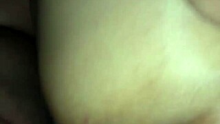 metiendole la verga a la puta de mi esposa