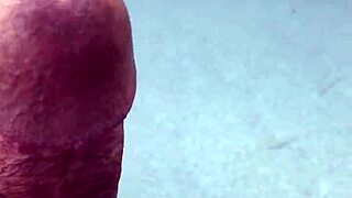 Slobberpuss hot day with mature tits exposed.