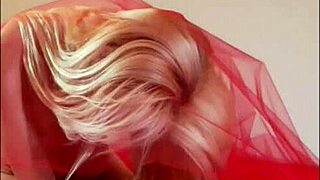 what happens on odette's red bed with pussy