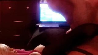 Luvs2cumm69 dicks his blonde sexdoll hard