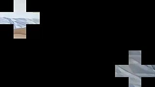 amateur sex with a brunette at her house, but with big ass and pussy