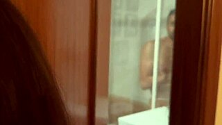 เพื่อนนิมโฟดูดและแตกในทรีซัมกับแฟนและหีใหญ่