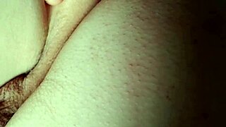 evapain love uses toys in her solo transsexual session