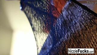 hot nicole rubs herself to completion after a sex tease 😘