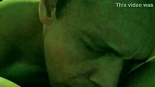 eat that sexy pussy close up 😋