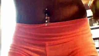 ebony girl shows fat cameltoe then twerks her ass