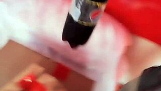 Pizza delivery guy arrives, I pay with my body