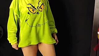 Fat Latina Shows Big Ass At Christmas