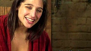 dude fuks brunette in bondge props