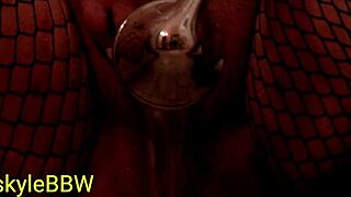 Itskyliebbw enjoys bbw shower play in fishnets