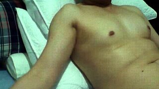 Middle-Aged Gay with Horny Body and Big Dick in Sex Chat