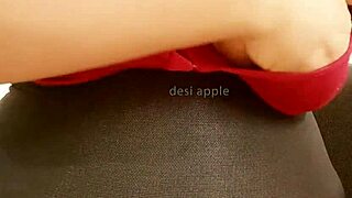 Gadis Hyderabad India Main Dengan Tetek Besar!