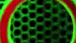 Isojen tissien Vicky Vette IMEE ja SITOO KYRPÄN ALUSVAATTEILLAAN