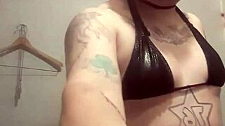 Wow, this sexy sissy performs an amazing solo act!