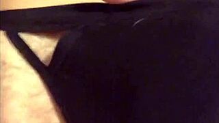 Muscular Gay Bodybuilder Strokes His Cock