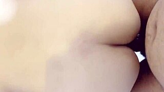 vil du se denne kåte thai med stor røv?