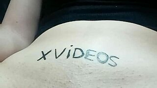 Check out this shaved pussy I found!