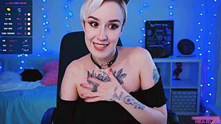 Cute Tomboy Masturbates On Cam