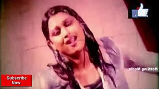 مورار كوكيلا ومورزينا يرقصن مع صدر بنغالي كبير، يا إلهي مجنون!