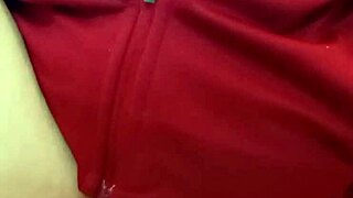 Pissing and Spreading Pussy Wide, Oh My God!