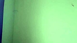 Indian lesbian gets fucked by brinjal in nude sex scene