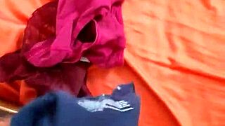 처제 팬티에 정액 뿌려 😏