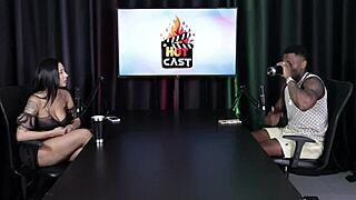 Teen Overwhelmed By Arm In Pussy Fetish With Will Mastro