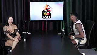 Teen Overwhelmed By Arm In Pussy Fetish With Will Mastro