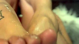 Latina shows off her feet and ass!