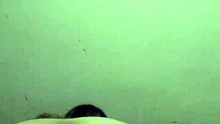 deborah sweet dedilhando a buceta in this solo video