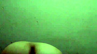 deborah sweet dedilhando a buceta in this solo video