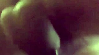 Gadis ebony kecil dikongkek ganas kontol hitam besar