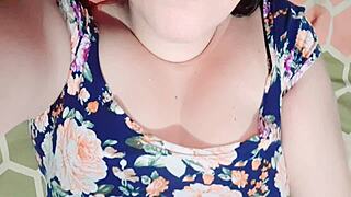 I'm craving sex, wanting a threesome with two cocks