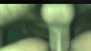 en la cuarentena with big cock scene