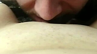 Watch him lick pussy, oh so good!