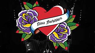 I'm the fotografher capturing this latina lesbian pornstar squirting on her ass