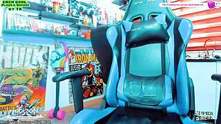 Latina Lesbians Enjoy Webcam Fun