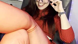 Wet Pussy Fingering for Italian Hot Girlfriend Carolina Iena