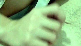 Minha empregada me deu o peitinho pra gozar