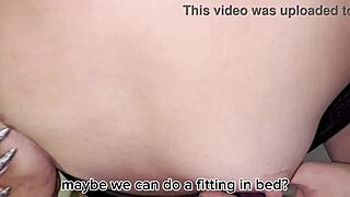 The girl seduced the clothing courier and gave herself completely in doggystyle